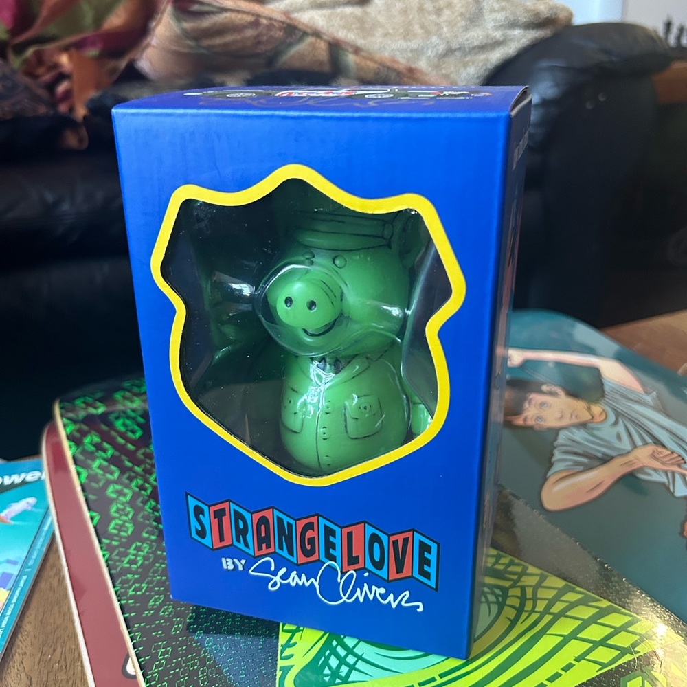 Strangelove -“Pig” Vinyl Figure- Signed by founder Sean Cliver